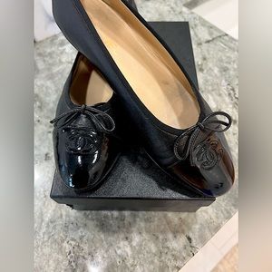 CHANEL Ballerina Flats CHANEL Loafers CHANEL Shoes size 41